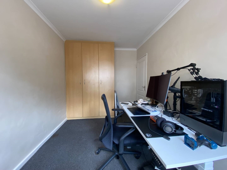 2 Bedroom Property for Sale in Wynberg Western Cape